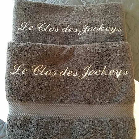 Le Clos Des Jockeys * Chantilly